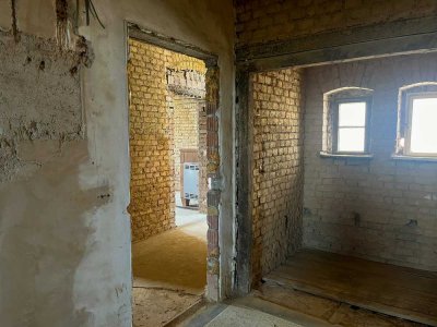 Mehrfamilienhaus zur Sanierung in zentraler Lage