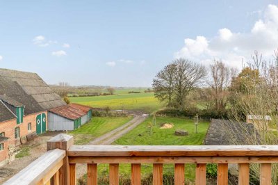 Zur Miete:
Modern, luftig, meernah - Neubaumaisonette-Wohnung mit Landfeeling