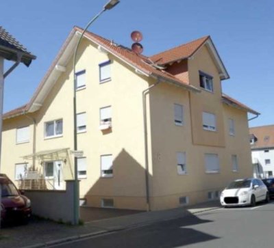 3-Zimmer Erdgeschosswohnung mit Balkon in Friedberg (Hessen)