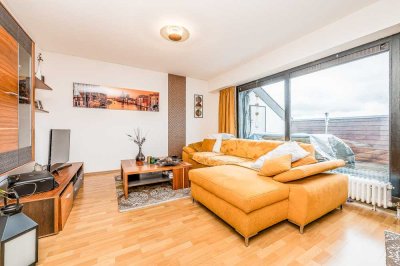 Von Privat: Freiwerdende Dachgeschosswohnung mit Panoramablick über den Dächern von Namborn