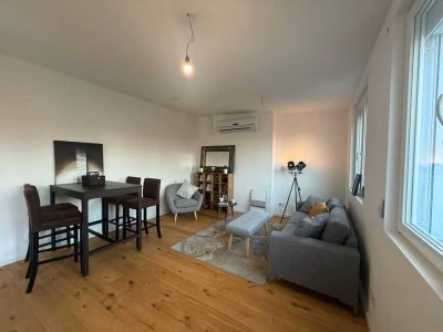 Mietzins& Afa: bezugsfreies 54 m² NEUBAU LOFT mit Terrasse, Aufzug& Ost/Süd Ausrichtung