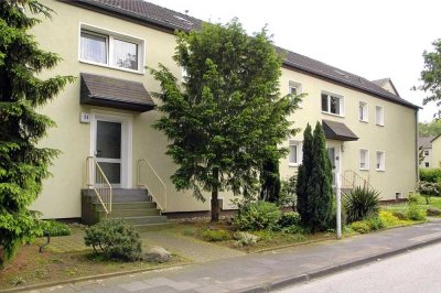 Anmieten und 500 EUR WM-Prämiengutschein sichern! Helle 2-Zimmer-Wohnung in Duisburg Huckingen
