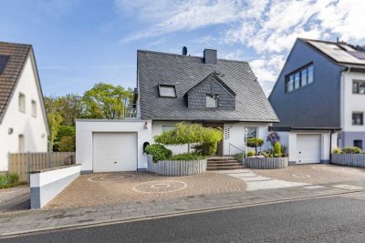 Charmantes Einfamilienhaus in Köln-Longerich mit Pool, Kamin & Einliegerwohnung!