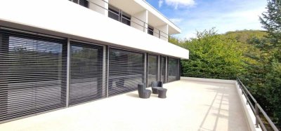 Exclusive Architektenvilla mit Wellness-Bereich und Privatkino