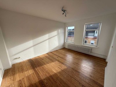 2 Zimmerwohnung WG-tauglich