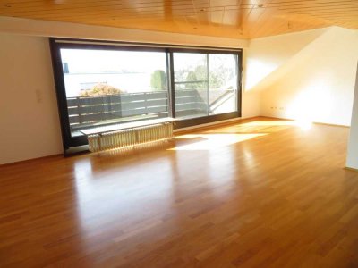 Großzügige und sonnendurchflutete Wohnung in sehr gepflegtem Haus in MG-Venn