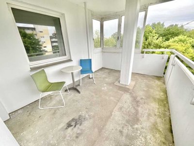 Renovierte 3 Zimmerwohnung mit Balkon