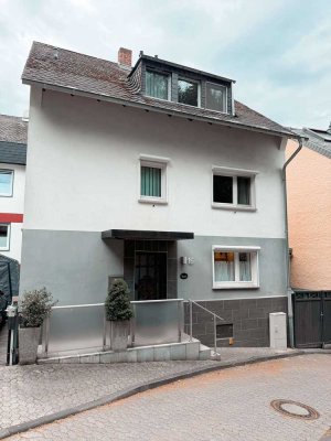 Charmantes und gepflegtes 1-2 Familienhaus in toller Lage