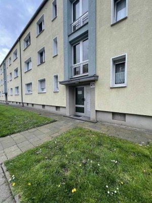 Schöne 2-Zimmerwohnung mit zwei Balkonen in Duisburg-Rheinhausen