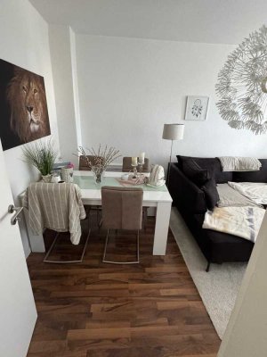 ...BEZUGSFERTIG...HELL...MODERN...