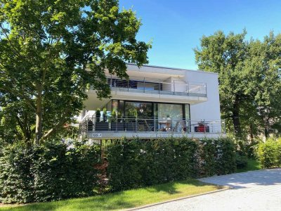 * moderne und großzügige Wohnung mit Terrasse am Elbhang *