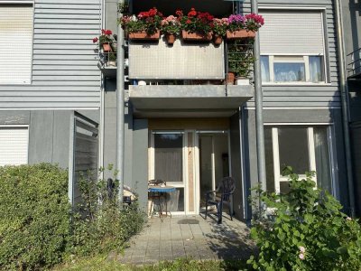 Lebendiges Seniorenwohnen: 1,5-Zimmer-Wohnung mit Balkon in Karlsruhe
