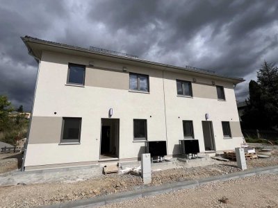 Nur noch 2 frei – moderne Doppelhaushälften mit Garten in Chemnitz zur Miete!