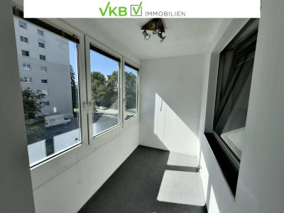 WELS | WIMPASSING: Sehr großzügige 3-Zimmer-Wohnung mit wintergartenähnlichem Charakter in Toplage von Wels!