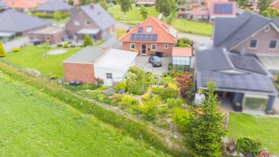 NEUER ENERGIE-BEDARFSAUSWEIS mit Energieeffizienzklasse „A“ – Bungalow in bester Lage von Marienhafe