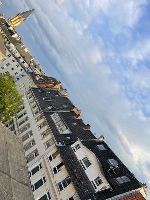 Über den Dächern von Bilk: teilmöbliertes Apartment mit EBK