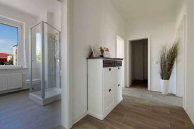 2-Raum-Wohnung mit Dusche und Balkon