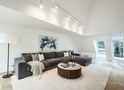 MODERNE PENTHOUSEWOHNUNG IN KOMPLETT RESTAURIERTER JAHRHUNDERTWENDEVILLA - ERSTBEZUG