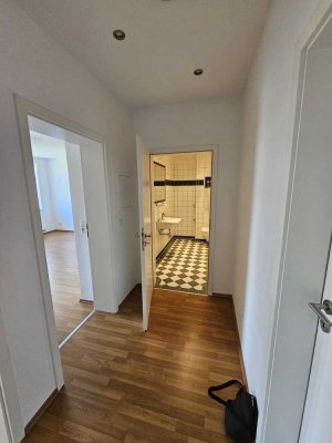 Praktische 2-Zimmer-Wohnung in Leipzig Lößnig sucht Nachmieter
