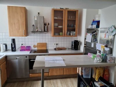 Apartment 2 1/2 Zimmer Küche Bad 1 OG,