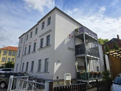 großzügig, helle 4-Zimmerwohnung in gepflegter Wohnanlage mit Balkon zu verkaufen