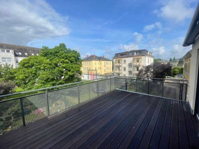 Moderne Neubau-Maisonettewohnung mit großer Terrasse in zweiter Reihe