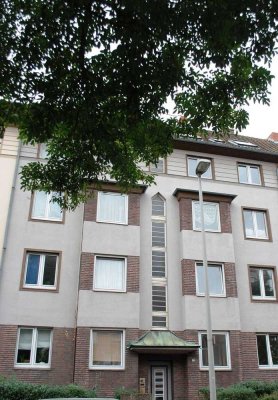 Döhren helle 2- Zimmer Wohnung mit Balkon und großer Wohnküche