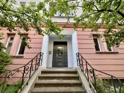 Stilvolle und ruhige 3-Zimmer-Wohnung mit Balkon in Berlin Plänterwald (Treptow)