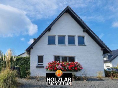 ::WUNDERBAR GROSSZÜGIG :MODERNES HAUS MIT WÄRMEPUMPE: BESTLAGE BN-ROLEBER: