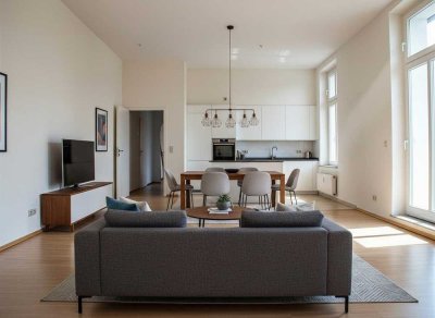 Mannella*Perfekter Stilmix in perfekter Lage* Moderne Jugendstil-Elemente mit viel Licht.