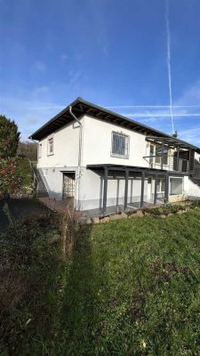 Modernisierte Doppelhaushälfte mit Anliegerwohnung