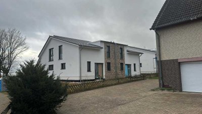 Moderne Doppelhaushälfte  in Groß Dahlum zu verkaufen  ( Provisionsfrei)