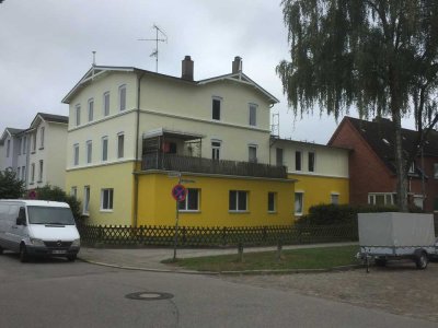 Helle 2 Zimmer DG. Whg. in Uni Nähe