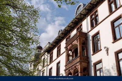 3-Zimmer-Altbauwohnung mit Lift in bester Innenstadtlage am Maschpark