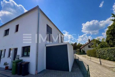 Modernes Zuhause mit Terrasse, Balkon, Ankleidezimmer und viel Platz!