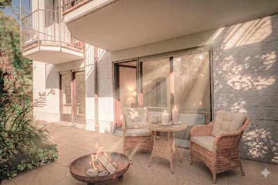 Alles neu! – Exklusiver Erstbezug nach Sanierung mit Terrasse und eigenem Garten. Sofort frei.
