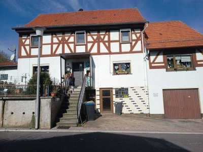 Wildeck-Richelsdorf: Charmantes Fachwerkhaus mit viel Platz und guter Ausstattung!