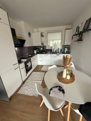 ruhige, helle 2 Zimmer Wohnung im Herzen Stockeraus