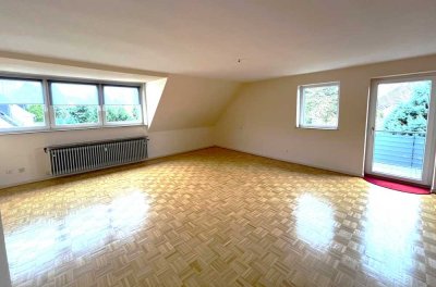 Dortmund Gartenstadt! Charmante 2,5 Zimmer 80m² DG Wohnung mit EBK und Balkon !