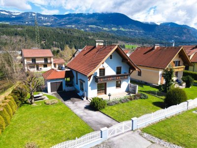 Lichtdurchflutetes Einfamilienhaus in Ruhelage mit grossem und ebenen Garten