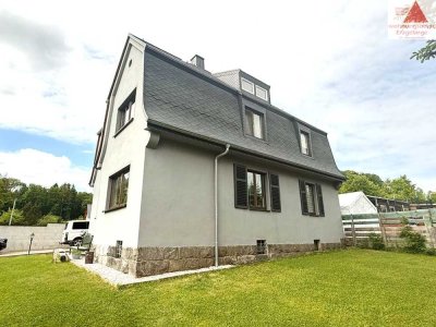 Großzügiges Einfamilienhaus mit Einliegerwohnung: Gründerzeit-Villa in Lößnitz mit Terrasse & Garage