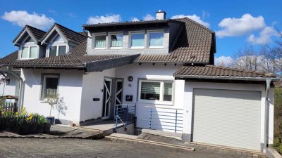 Gepflegte großzügige Doppelhaushälfte in bevorzugter Wohnlage * Privatverkauf *
