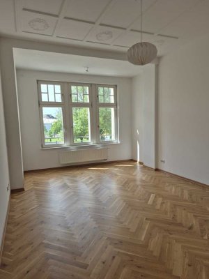 ++ Charmante 1-Zi Whg // BEZUGSFREI  // Balkon // modernes Bad ++
