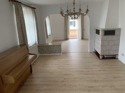 Schicke 3-Zimmer Wohnung mit Balkon im 1. OG in Ingolstadt Nordost