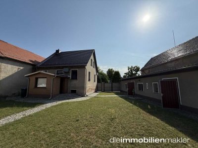 Familienidyll: Einfamilienhaus auf dem Land zum Einziehen und Wohlfühlen
