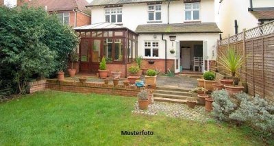+++ Einfamilien-Reihenmittelhaus mit Terrasse und Garten +++