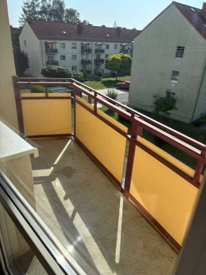 Lichtdurchflutete 4-RWE mit Balkon ab 01.07.2025