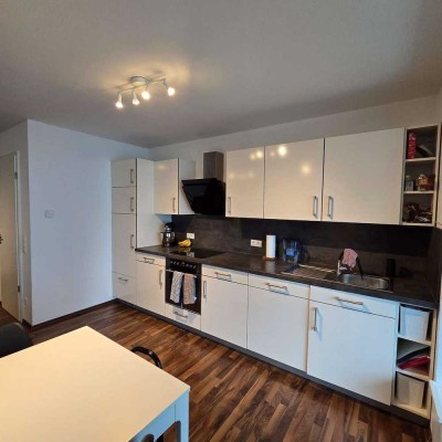 Moderne 4-Zimmer-Wohnung mit großem Balkon in Groß-Gerau