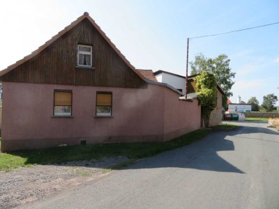 Häuschen auf dem Lande