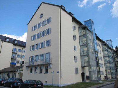 Helle 3,5 Zimmer-Wohnung mit Balkon in Sendling-Westpark
